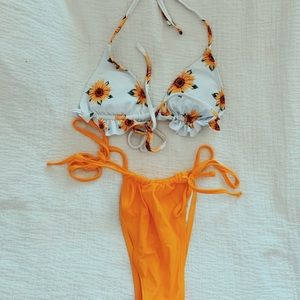 Sunflower bikini set 🌻